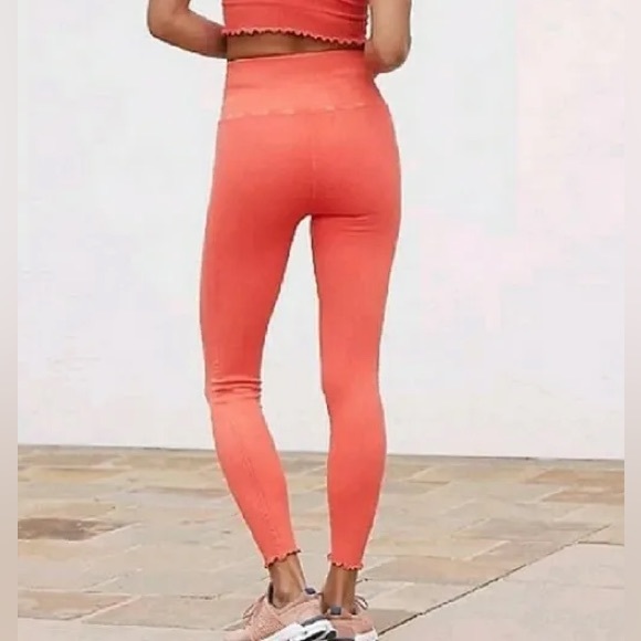 Anthropologie Everyday Leggings in Coral Ribbed - Picture 3 of 8